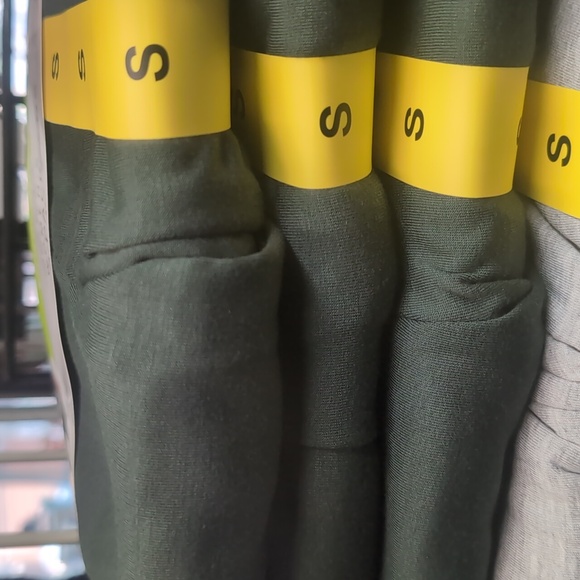 Eddie Bauer 2-pack Lounge Joggers Set - Picture 6 of 12